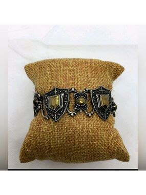 Lucky Brand Two-Tone Shield Link Bracelet 7"